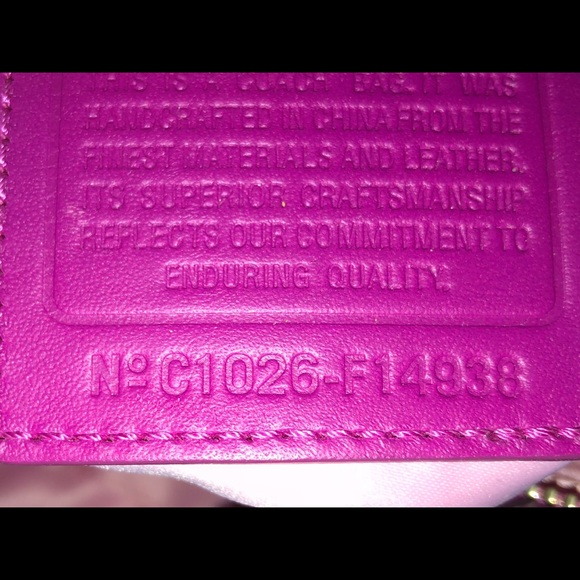 Authentic. Coach MEDIUM Laura Hobo. Tag #F14938 - Picture 3 of 4